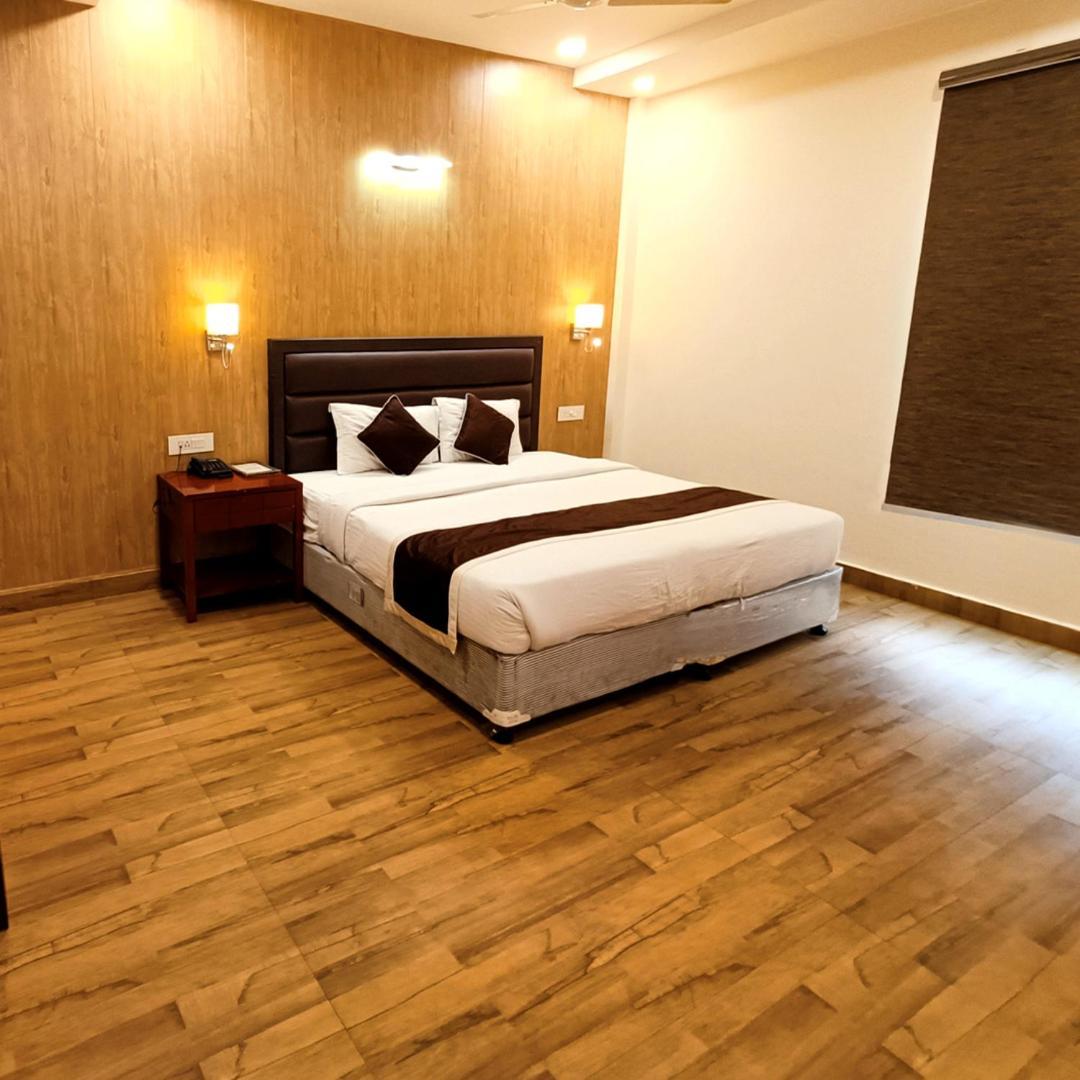 Hotel The Ved Mantra Gwalior Exterior foto